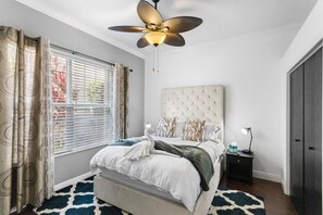 5 bedrooms, desk, iron/ironing board, travel cot