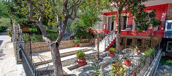 Ανακαινισμένη vintage μεζονέτα δίπλα στη λίμνη, κοντά στα δημοφιλή αξιοθέατα! 