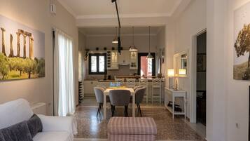 Una Smart TV, libros