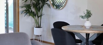 This house is a 2 bedroom(s), 1 bathrooms, located in Horsham, VIC.