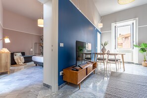 Smart TV - 37 Monti Apartment  (Roma)