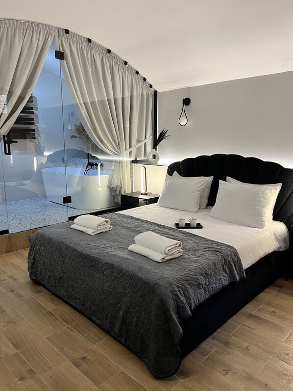 Exclusive-Apartment | 3 Schlafzimmer, individuell dekoriert, Verdunkelungsvorhänge