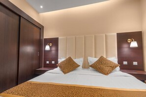 Minibar, Bügeleisen/Bügelbrett, kostenloses WLAN, Bettwäsche