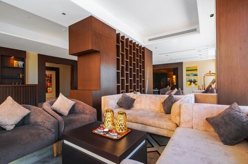 Suknai Salah ElDin Hotel Suites