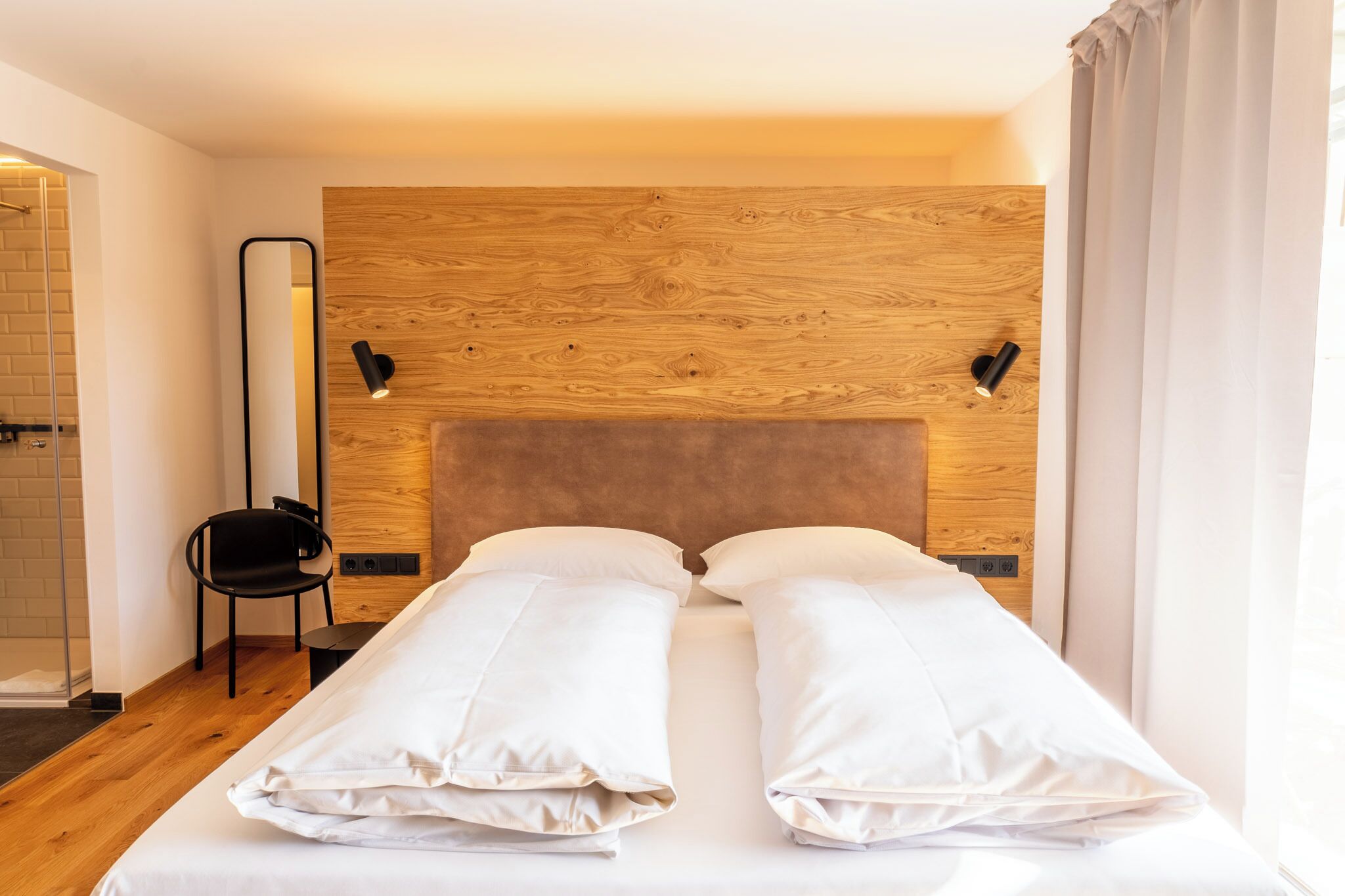 1 chambre, coffres-forts dans les chambres, bureau