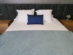 Premium bedding, in-room safe, desk, laptop workspace - Hotel Pedras Salgadas (Vila Pouca de Aguiar)