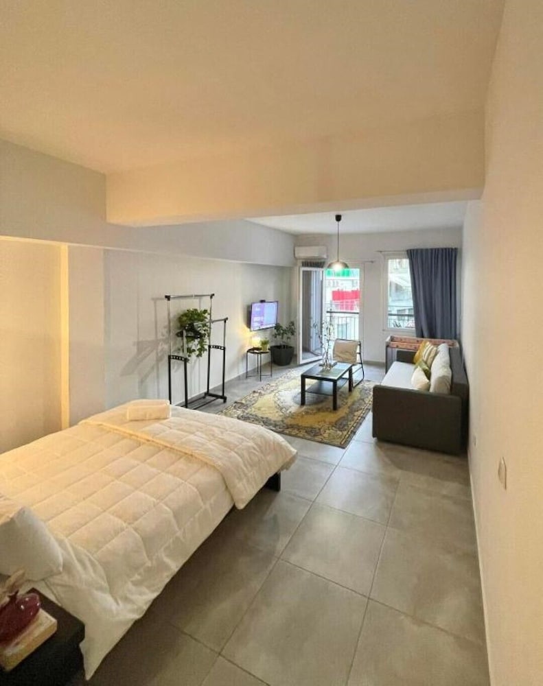 Owls Nest 2 Athens Vrbo