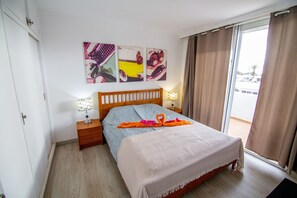 3 Schlafzimmer, Bügeleisen/Bügelbrett, WLAN, Bettwäsche