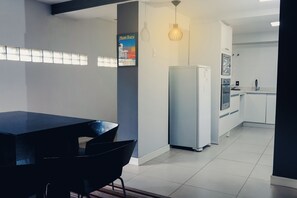 Fridge, microwave - Urbanature BC (Balneário Camboriú)