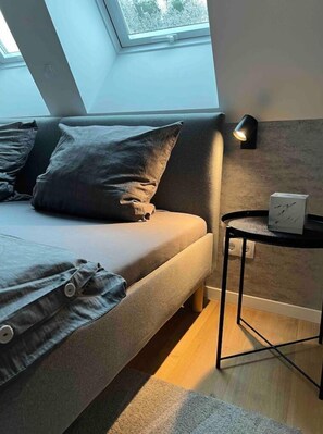 2 bedrooms, free WiFi, bed sheets - Modernes Ferienhaus im Eidertal (Delve)