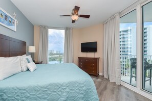 2 bedrooms, iron/ironing board, free WiFi, bed sheets - 6th Floor at The Palms of Destin with TWO King Beds! (Destin)