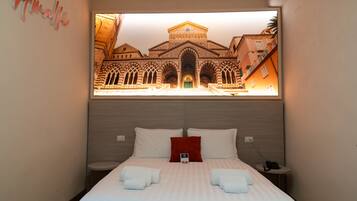 Quarto superior | Roupas de cama antialérgicas, frigobar, cofres nos quartos