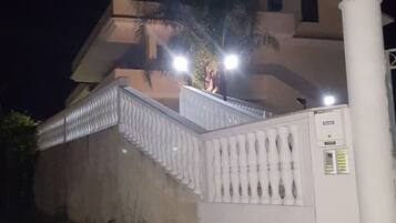 Enceinte de lâhĂ©bergement