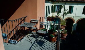 Outdoor dining - Suite in the heart of Monza (a stone's throw from the Duomo) (Monza)