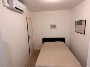 2 bedrooms, iron/ironing board, travel crib, WiFi