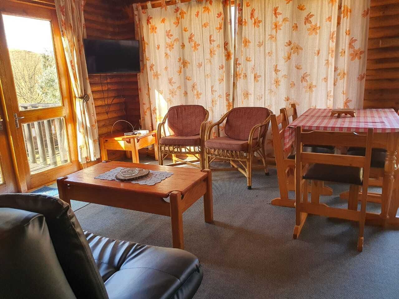 Family Cabin | Living area