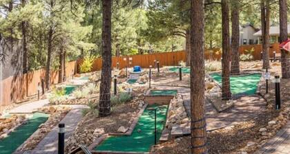 1Bed/1Bath - Breathtaking Flagstaff Location with Pools, Golf, and More!