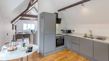 Fridge, microwave, oven, dishwasher
