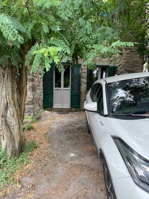 Exterior detail - Aunt Aldegonda's House (Tirli)