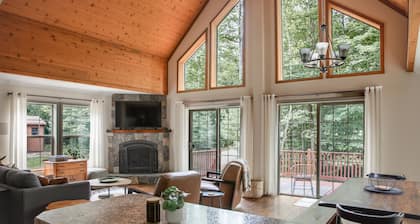 Modern, Sauna, Near Whiteface/Lake Placid, Dogs, Mountain Views