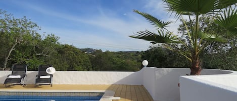 Piscine extérieure, piscine chauffée