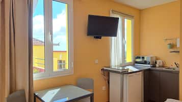 1 habitación, wifi gratis y ropa de cama