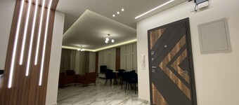 White Palace Motel EG