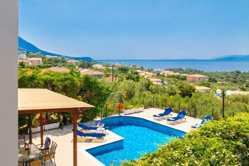 Villa Thalia Sofia - Three Bedroom Villa, Sleeps 6
