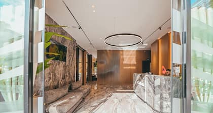 La Onda Hotel