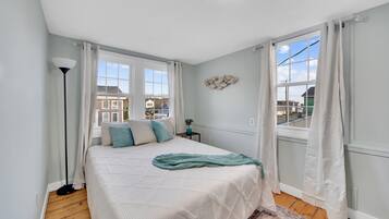 2 chambres, bureau, fer et planche à repasser, Wi-Fi gratuit