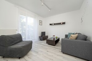 아파트, 침실 1개, 발코니 | 1 개의 침실, 침대 시트