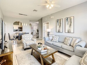 Smart TV, ping pong - Windsor Hills Fun Lake View Mickey Disney Condo (Kissimmee)