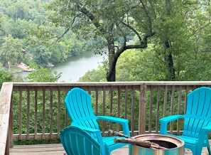 Property grounds - Velo Vista 5 BR Lake View Retreat, king beds, hot tub, game room, bike friendly (Bella Vista)