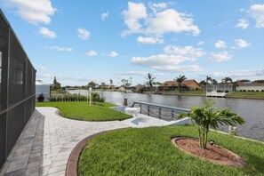 Property grounds - Villa Carmen (Cape Coral)