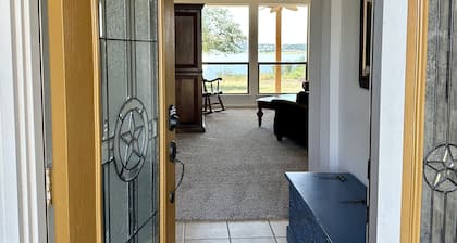 Private Home With Amazing Lake Views Just Minutes From Downtown Brownwood!