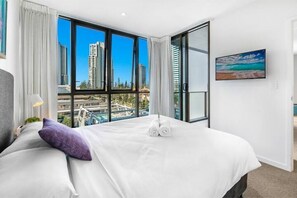 2 bedrooms, WiFi - Prime Q. Residence @ key location near the Beach🏝 (Broadbeach)