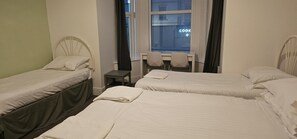 1 室のベッドルーム、アイロン / アイロン台、WiFi、ベッドシーツ