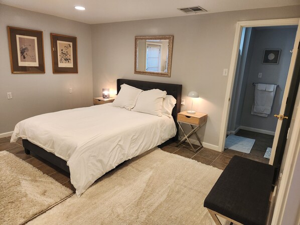 2 habitaciones, tabla de planchar con plancha y wifi gratis 