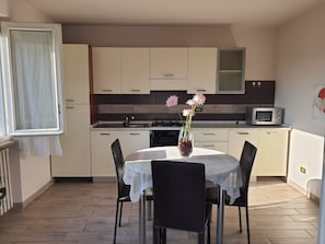 Dining - Fairy Court (Lombardia)