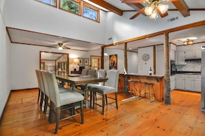 Dining - Rushing River Lodge Toccoa Fishing Tubing Trails (Blue Ridge)
