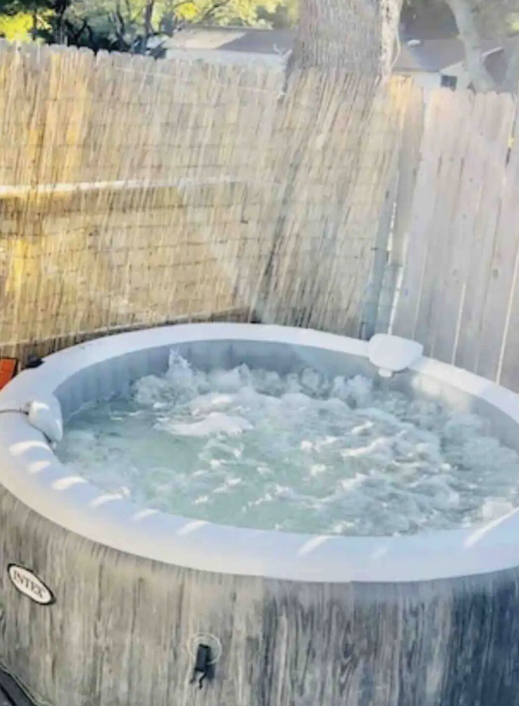 Bañera de hidromasaje exterior