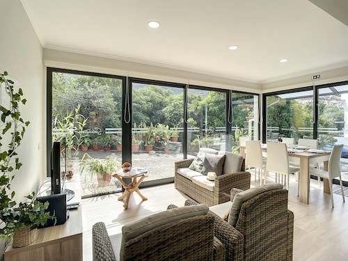 Solarium Villa by Atlantic Holiday
