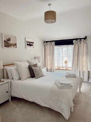 2 slaapkamers, een strijkplank/strijkijzer, wifi, beddengoed