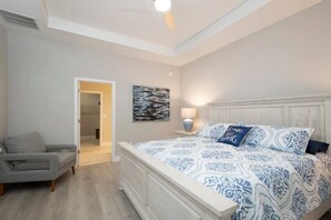 3 bedrooms, iron/ironing board, WiFi, bed sheets