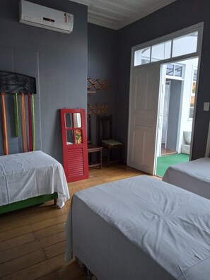 Strykejern/-brett og wi-fi (inkludert)