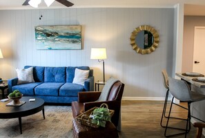 Smart TV - Cozy 3BR/2BA Home Near Bryant-Denny Stadium - Sleeps 7 (Northport)