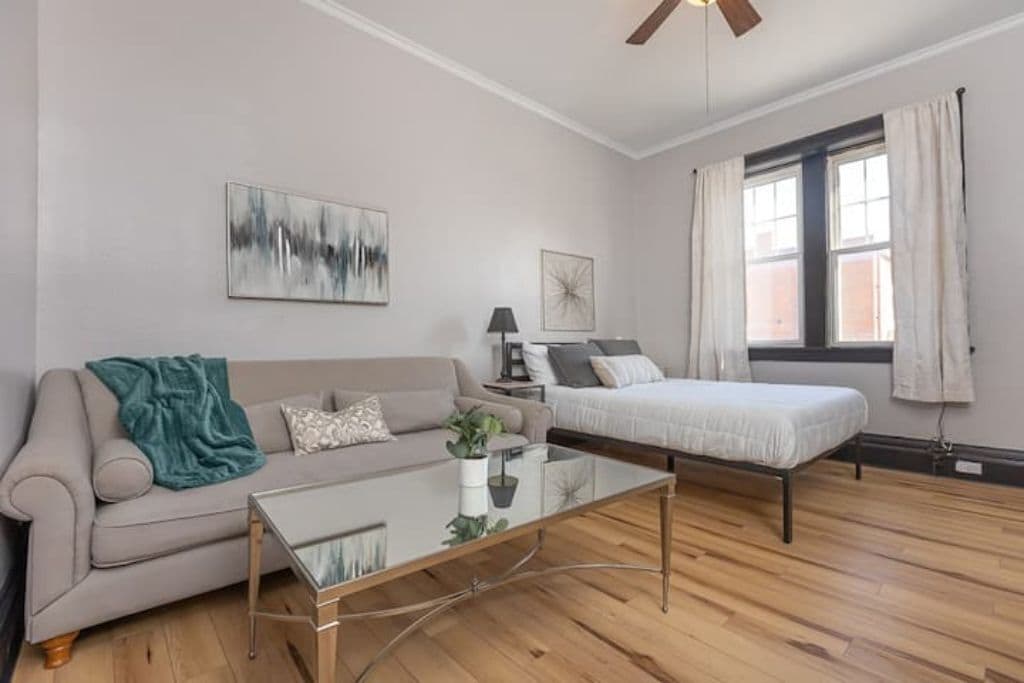 City Dreams on Main-1 BR/1 BA with Futon