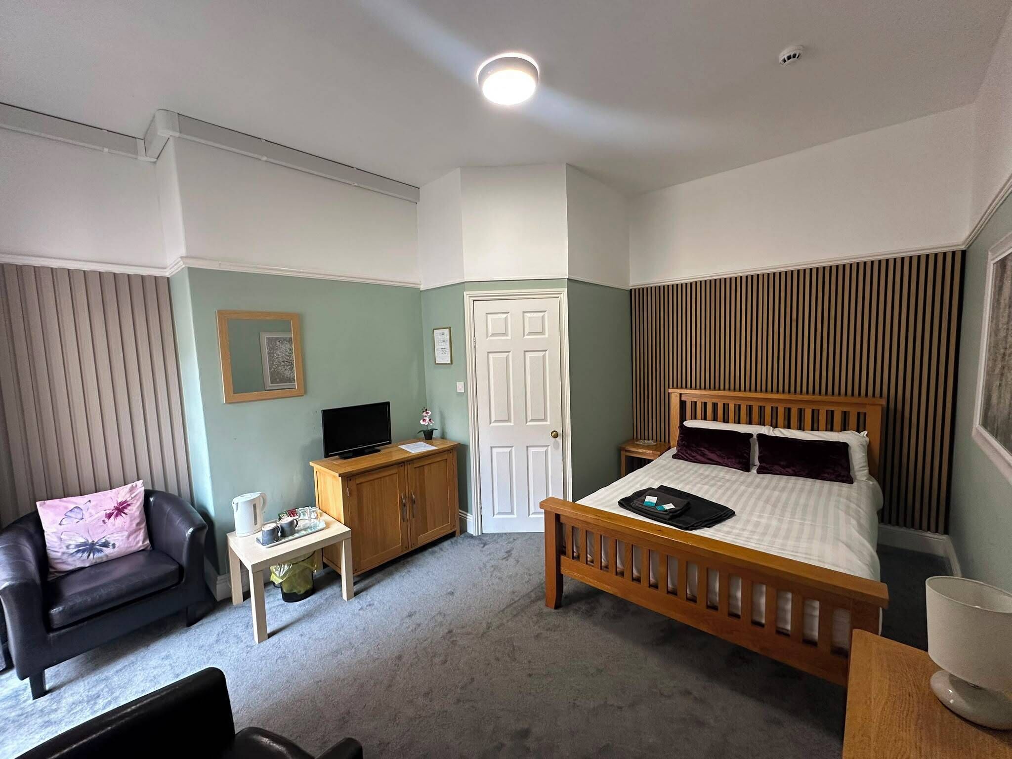 Classic Double Room | Free WiFi
