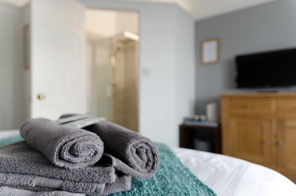 家庭三人房 | 免费 WiFi