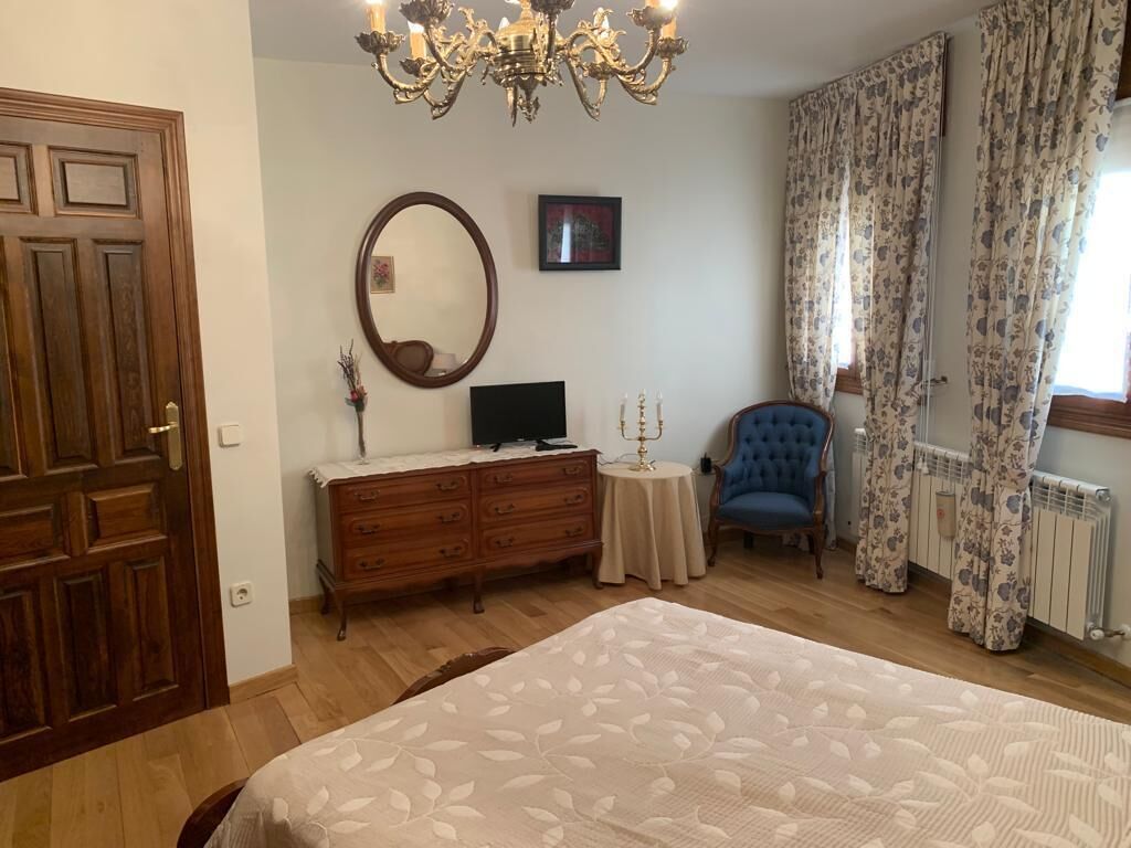 4 quartos, Wi-Fi, roupa de cama